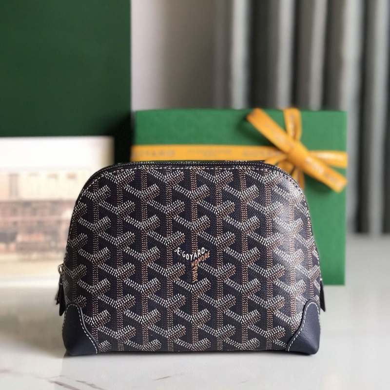 Go*ard clutch bags